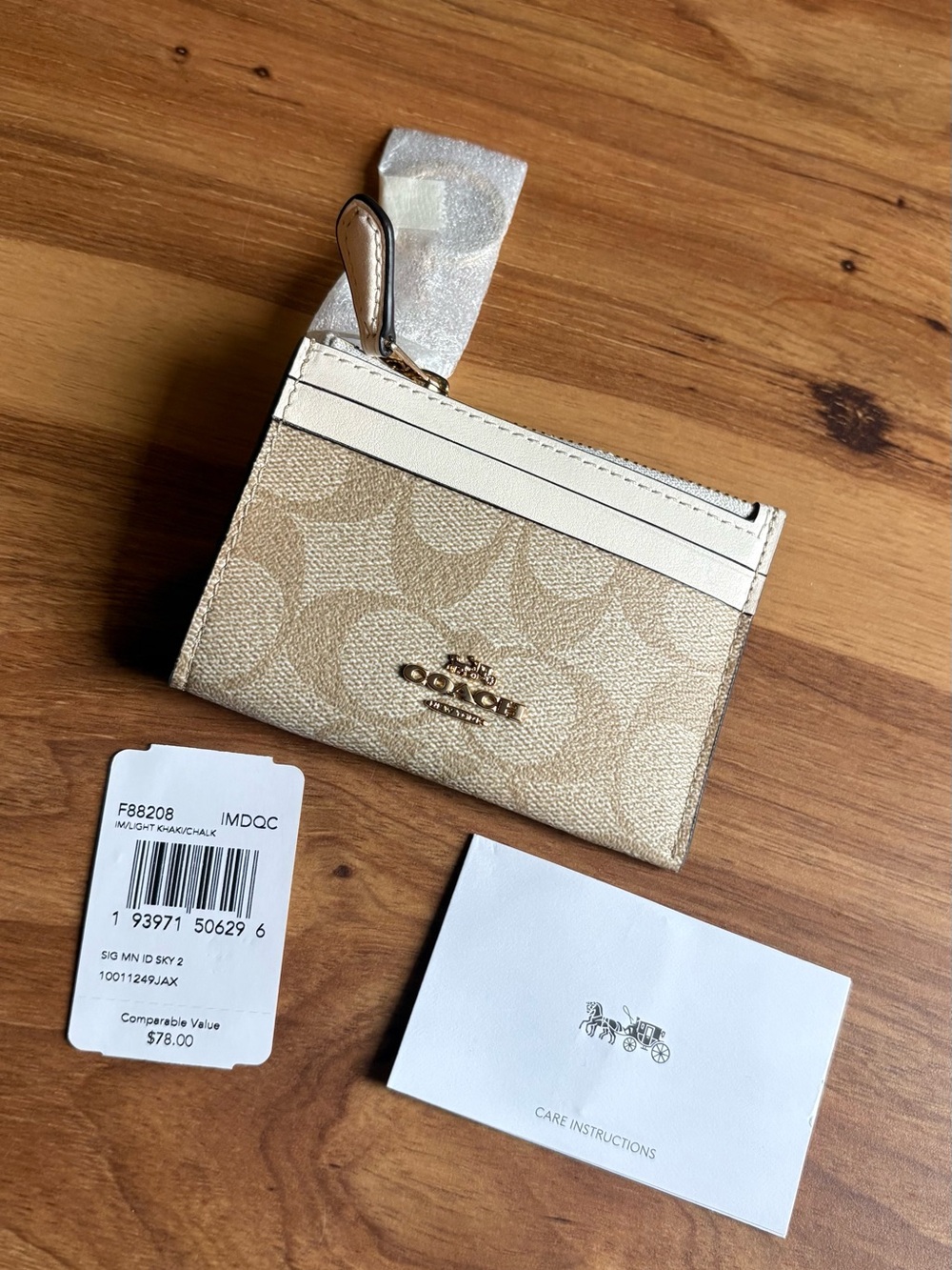Coach Mini Skinny Card Case – Light Khaki/Chalk
